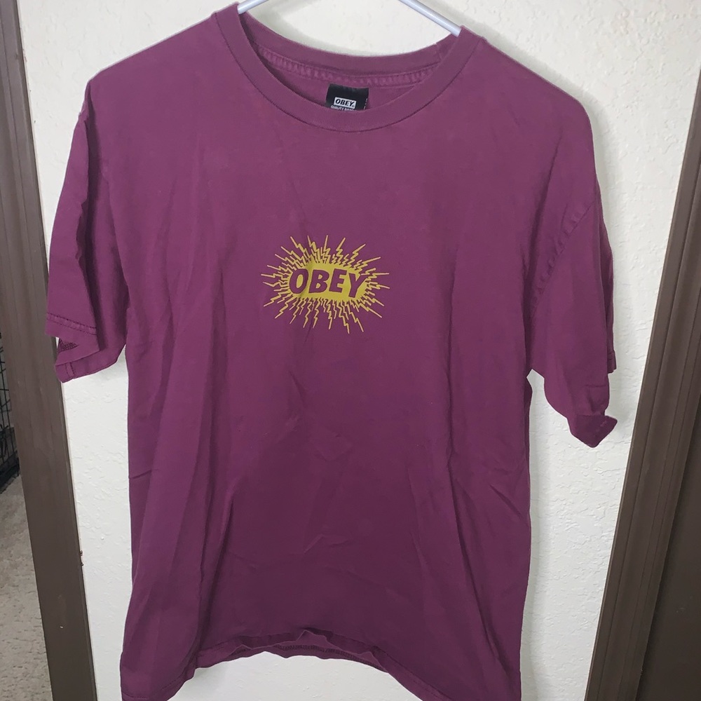 OBEY plum shock shirt size m